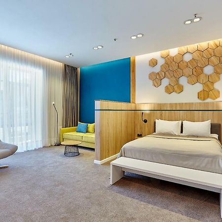 Aqua-Minsk Hotel Plus Ngoại thất bức ảnh
